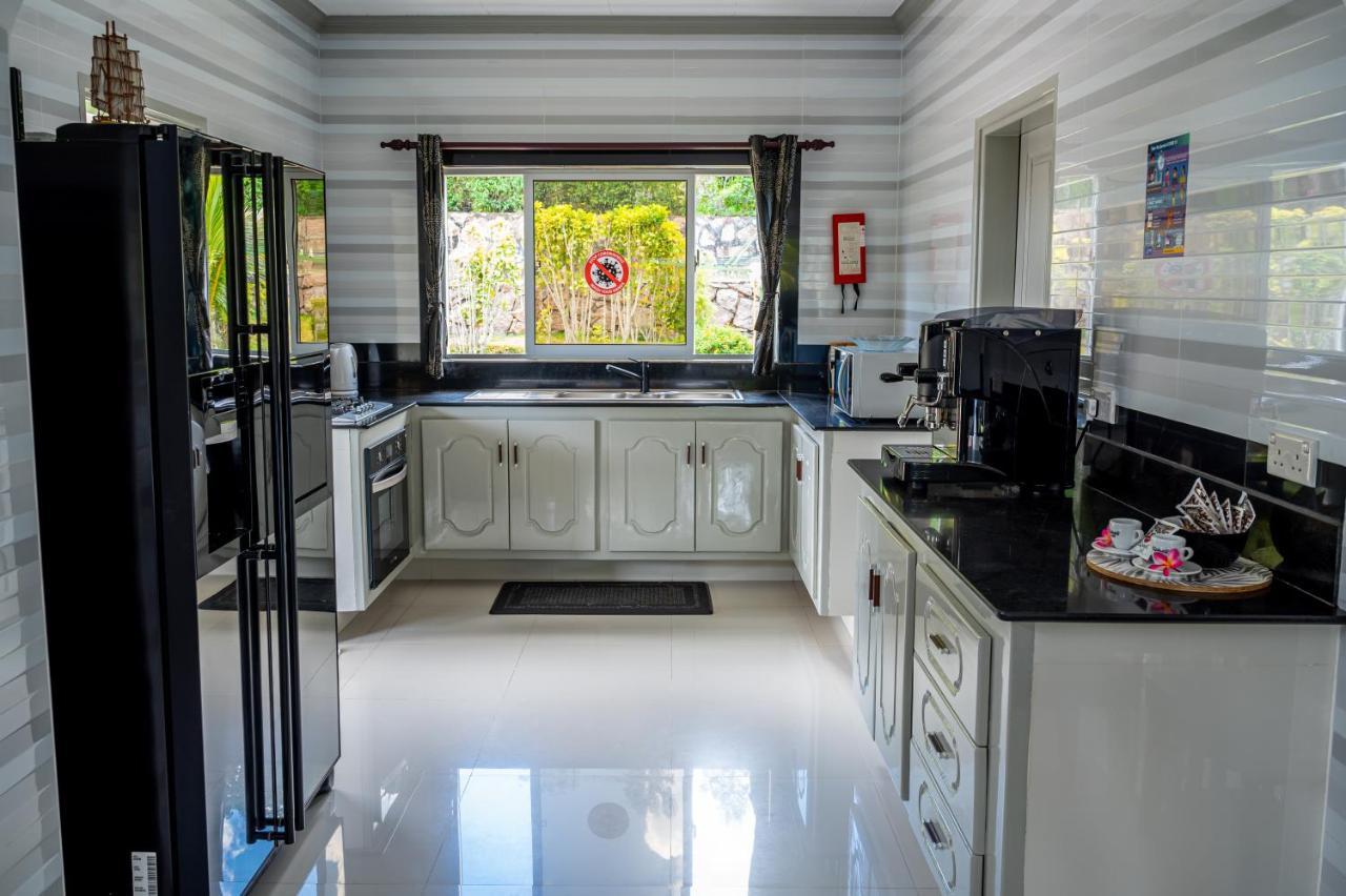 Tranquility Villas เบเซนต์แอนน์ ภายนอก รูปภาพ
